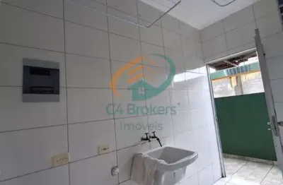 Casa com 2 quartos para alugar na Vila Nova Galvão, São Paulo 