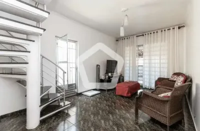 Casa com 5 quartos à venda na Rua Brook Taylor, 100, Jardim Nordeste, São Paulo por R$ 850.000
