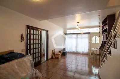Casa com 3 quartos à venda na Rua Max Klaussner, 57, Vila Gertrudes, São Paulo por R$ 1.300.000
