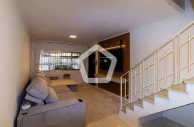 Casa com 2 quartos à venda na Rua Alves Carneiro, 40, Jardim Vila Formosa, São Paulo por R$ 615.000
