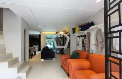 Casa com 3 quartos à venda na Rua Nova Cidade, 523, Vila Olímpia, São Paulo por R$ 1.510.000