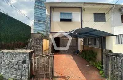 Casa com 2 quartos à venda na Rua Araguari, 38, Vila Uberabinha, São Paulo por R$ 2.300.000