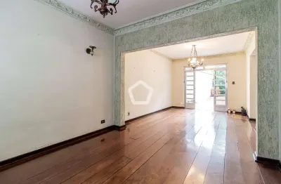 Casa com 3 quartos à venda na Rua Pais de Andrade, 32, Aclimação, São Paulo por R$ 980.000