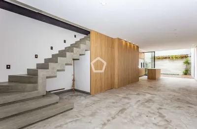 Casa com 3 quartos à venda na Rua Cristóvão Pereira, 1192, Campo Belo, São Paulo por R$ 1.768.000