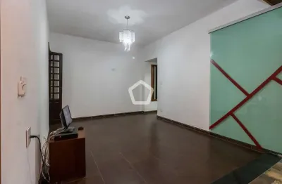 Casa com 5 quartos à venda na Rua Francisco Alves, 530, Vila Romana, São Paulo por R$ 1.600.000