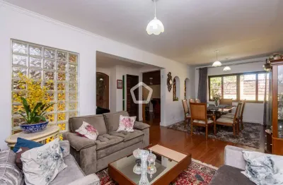 Casa com 3 quartos à venda na Rua Sebastiana da Cunha Bueno, 143, Super Quadra Morumbi, São Paulo por R$ 1.300.000