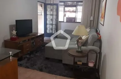 Casa com 2 quartos à venda na Rua Céu Tropical, 343, Jabaquara, São Paulo por R$ 450.000