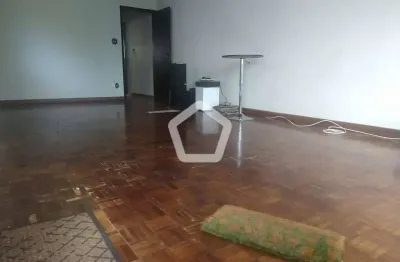 Casa com 3 quartos à venda na Rua Alarico Franco Caiubi, 17, Jaguaré, São Paulo por R$ 691.000