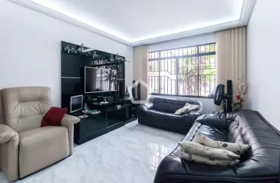 Casa com 3 quartos à venda na Rua dos Macaxás, 469, Vila Nair, São Paulo por R$ 819.000