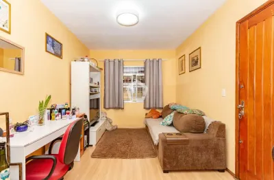 Casa com 2 quartos à venda na Rua Ipiranga, 685, Jardim Aeroporto, São Paulo por R$ 535.000
