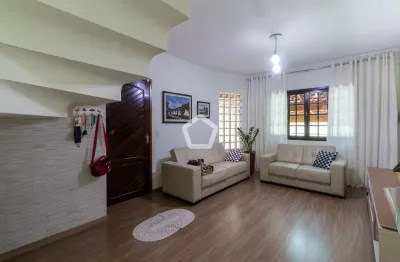 Casa com 3 quartos à venda na Rua Babilônia, 106, Parque Novo Oratório, Santo André por R$ 750.000