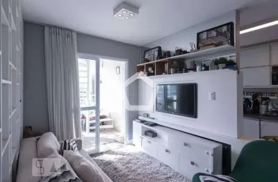 Apartamento com 2 quartos à venda na Rua Camburiú, 465, Vila Ipojuca, São Paulo por R$ 1.325.000