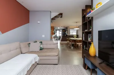 Casa com 3 quartos à venda na Rua Safira, 423, Liberdade, São Paulo por R$ 1.750.000