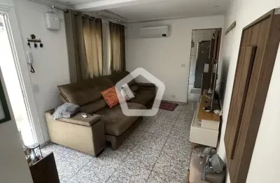 Casa com 3 quartos à venda na Rua Djalma Pessolato, 136, Interlagos, São Paulo por R$ 719.000