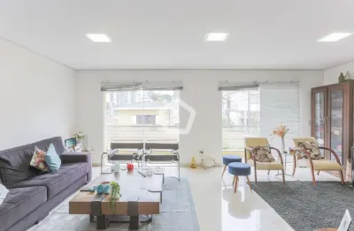 Casa com 3 quartos à venda na Rua Irmão Odilon Diniz, 175, Sumaré, São Paulo por R$ 1.800.000