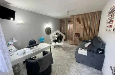 Casa com 3 quartos à venda na Rua Padre Leonardo, 390, Jardim Aeroporto, São Paulo por R$ 550.000