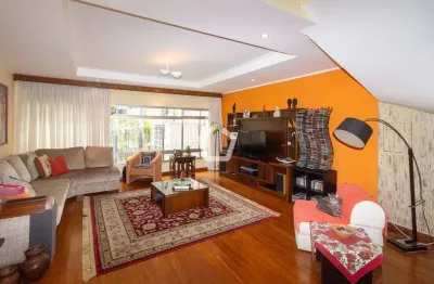 Casa com 3 quartos à venda na Rua Breves, 769, Chácara Monte Alegre, São Paulo por R$ 1.790.000