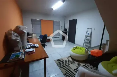 Casa com 3 quartos à venda na Rua Boavas, 81, Brooklin, São Paulo por R$ 798.000