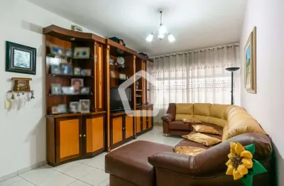 Casa com 4 quartos à venda na Rua Marcelino Simões, 559, Vila Cruz das Almas, São Paulo por R$ 655.000