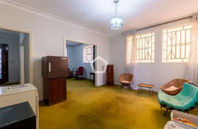 Casa com 3 quartos à venda na Avenida Dom Pedro I, 394, Vila Monumento, São Paulo por R$ 1.600.000