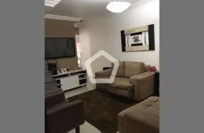 Casa com 3 quartos à venda na Rua Ricardo de Mello, 147, Vila Cruz das Almas, São Paulo por R$ 500.000