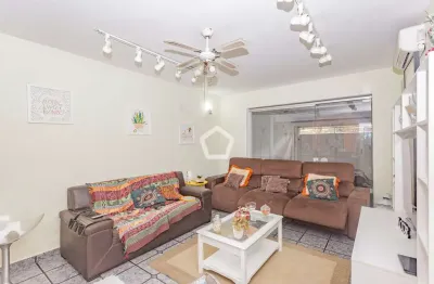 Casa com 3 quartos à venda na Rua Booker Pittman, 211, Chácara Santo Antônio, São Paulo por R$ 1.100.000