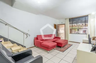 Casa com 2 quartos à venda na Rua Augusto Piacentini, 52, Vila Independência, São Paulo por R$ 750.000