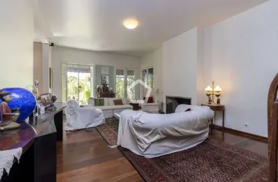 Casa com 3 quartos à venda na Rua Catanduva, 66, Pacaembu, São Paulo por R$ 2.900.000