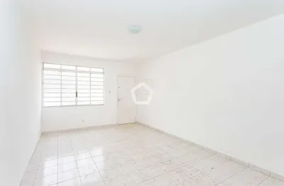 Casa com 2 quartos à venda na Rua Ytaipu, 74, Mirandópolis, São Paulo por R$ 775.000