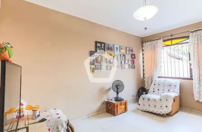 Casa com 4 quartos à venda na Rua dos Macaxás, 560, Vila Nair, São Paulo por R$ 599.000