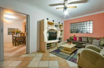 Casa com 3 quartos à venda na Rua Vítor Dubugras, 353, Jardim da Glória, São Paulo por R$ 740.000