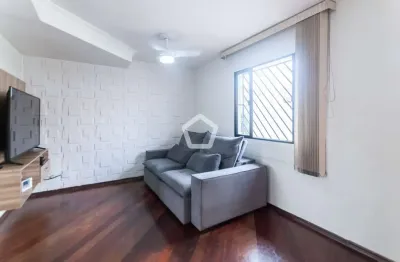 Casa com 3 quartos à venda na Rua Turumãs, 180, Parque Jabaquara, São Paulo por R$ 700.000