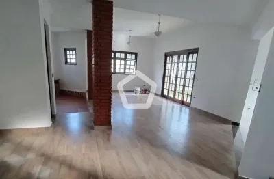 Casa com 4 quartos à venda na Rua Antônio da Silva Lisboa, 512, Pinheiros Tênis Village, Cotia por R$ 1.200.000