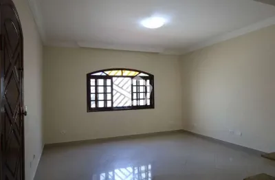 Casa com 3 quartos à venda na Rua Maria Pais de Barros, 681, Vila Marari, São Paulo por R$ 808.500