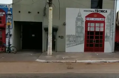 Predio comercial com sete salas mais residencia nos fundos