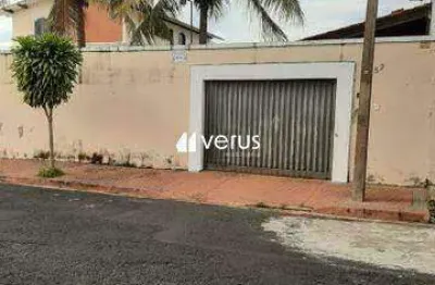 Terreno à venda no Umuarama, Uberlândia 