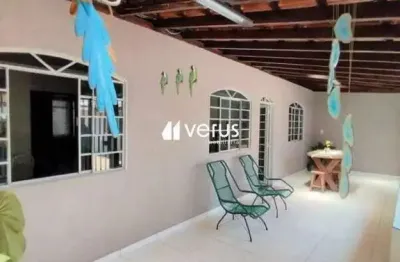 Casa com 3 quartos à venda no Santa Rosa, Uberlândia 