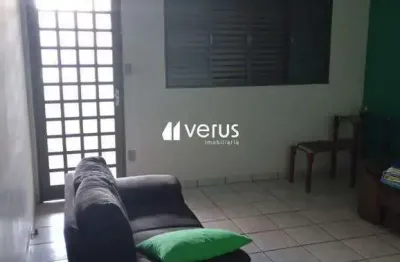 Casa à venda, 3 quartos, jardim das palmeiras - uberlândia/mg