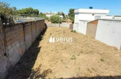 Terreno à venda no Pampulha, Uberlândia 