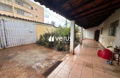 Casa com 2 quartos à venda no Tubalina, Uberlândia 