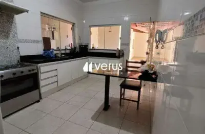Casa à venda, 3 quartos, 2 suítes, 5 vagas, santa mônica - uberlândia/mg