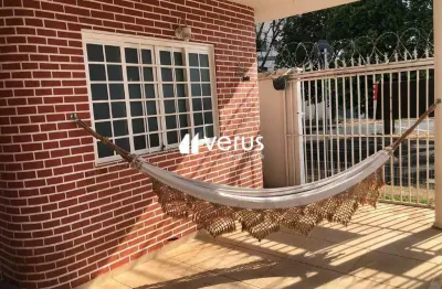 Casa para aluguel, 3 quartos, 2 suítes, 1 vaga, santa mônica - uberlândia/mg