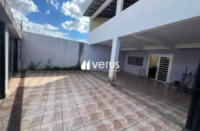 Sobrado à venda, 5 quartos, 2 suítes, 5 vagas, presidente roosevelt - uberlândia/mg