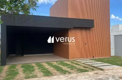 Casa em condomínio fechado com 3 quartos à venda em Laranjeiras, Uberlândia 