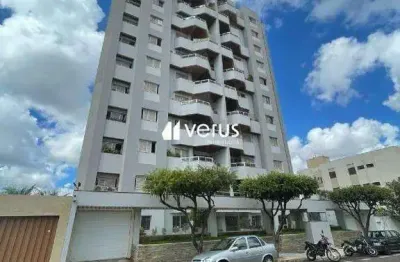 Apartamento com 3 quartos para alugar no Osvaldo Rezende, Uberlândia 