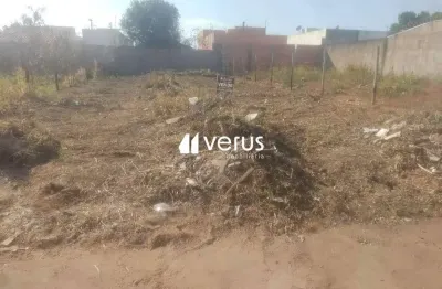 Terreno à venda no Jardim Ipanema I, Uberlândia 