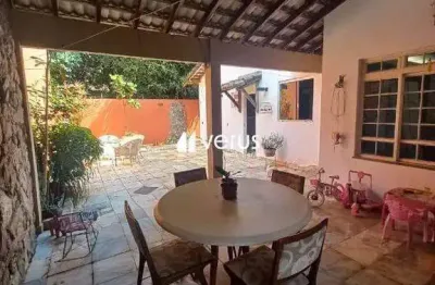 Casa para aluguel, 4 quartos, 2 suítes, 2 vagas, jardim karaíba - uberlândia/mg