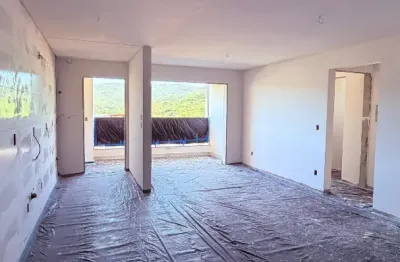 Apartamento quase pronto em 80x, 02 suítes em bal. perequê porto belo