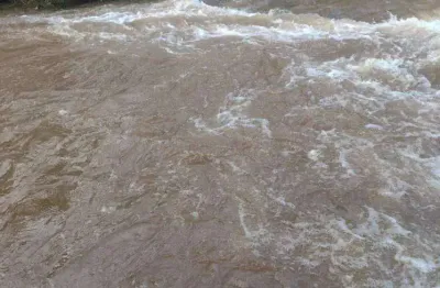 Chácara / sítio com 3 quartos à venda na Rua Orlando Nogueira, Centro, Jaraguari