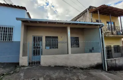 Casa à venda no centro por r$ 300.000 em ouro branco - mg